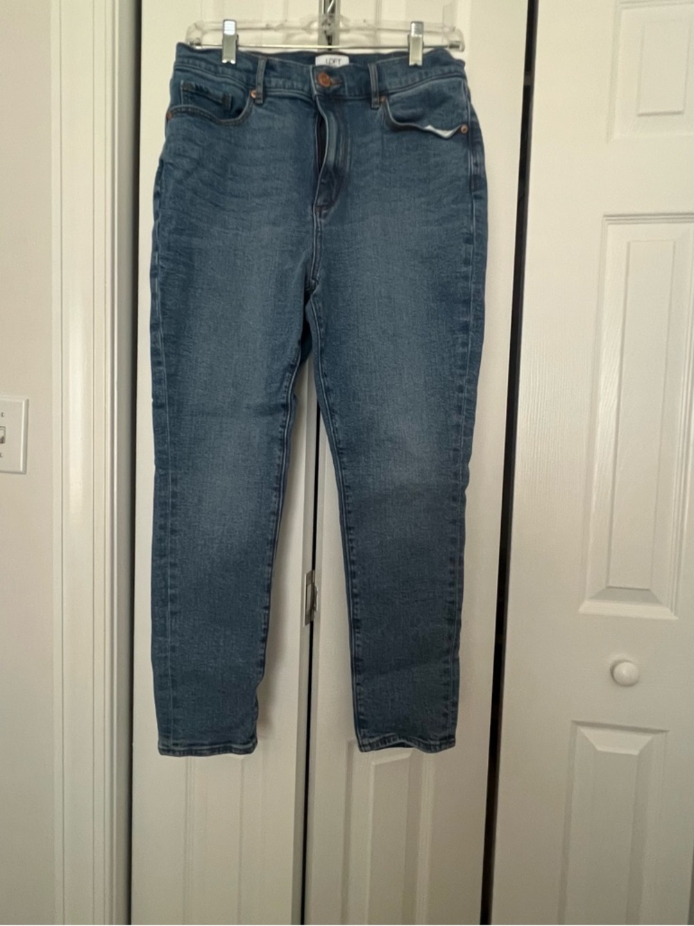 LOFT High-Rise Straight Jeans in Medium Blue Wash
